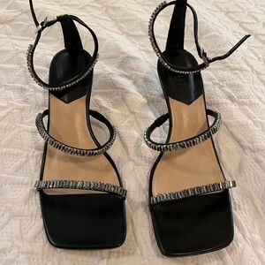 Schutz Nellina low heel sandals